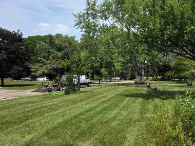 Lawn care service in Farmington Hills, 48336