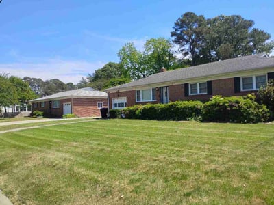 Lawn care service in Virginia Beach, 23464