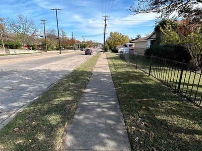 Lawn care service in Garland, 75041