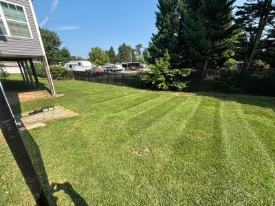 Lawn care service in Martinsburg, 25404