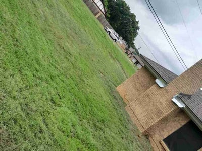 Lawn care service in North Richland Hills, 76182