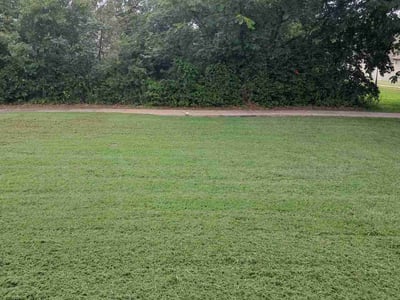 Lawn care service in Midwest City, 73130
