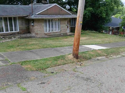 Lawn care service in Akron, 44305