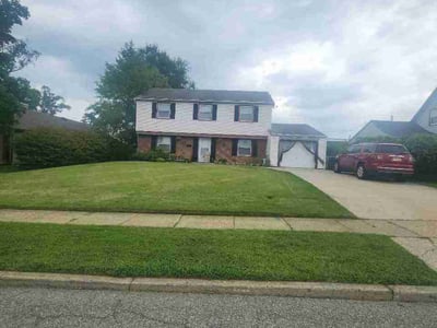 Lawn care service in Willingboro, 08046