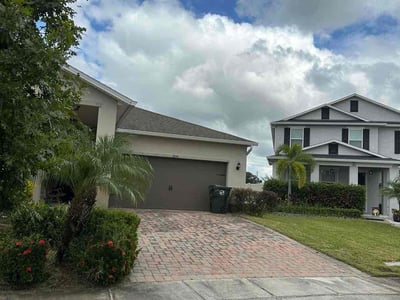 Lawn care service in Kissimmee, 34741