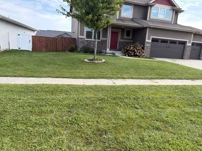 Lawn care service in West Des Moines, 50266