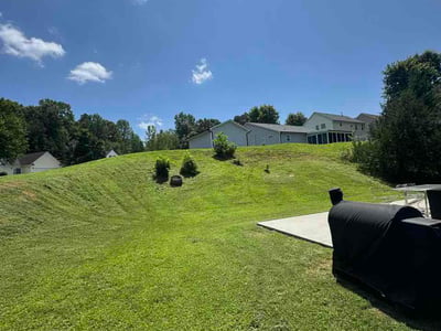 Lawn care service in Mount Holly, 28120