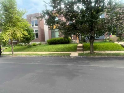 Lawn care service in St. Louis, 63110