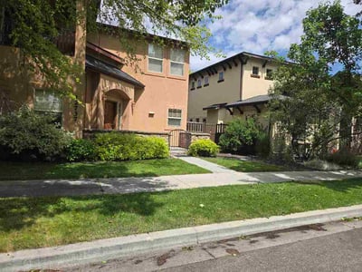 Lawn care service in Boise, 83714