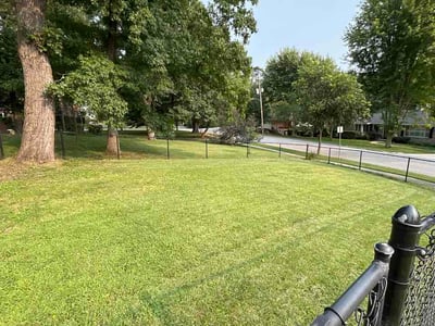 Lawn care service in Des Moines, 50312