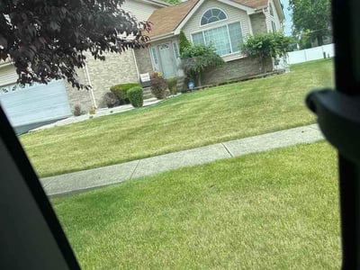 Lawn care service in University Park, 60484
