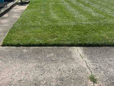 Lawn care service in Middletown, 45042