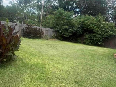 Lawn care service in Shreveport, 71108