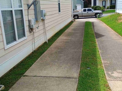 Lawn care service in Bessemer, 35022