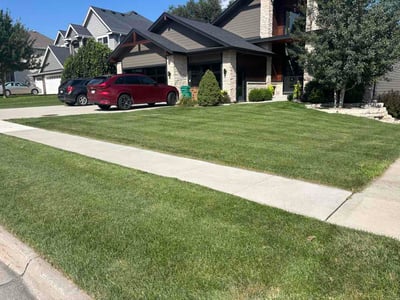 Lawn care service in Johnston, 50131