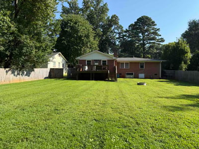 Lawn care service in Charlotte, 28210