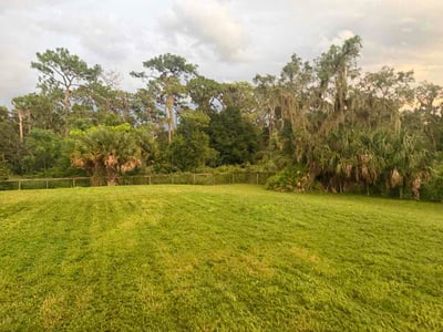 Lawn care service in Umatilla, 32784