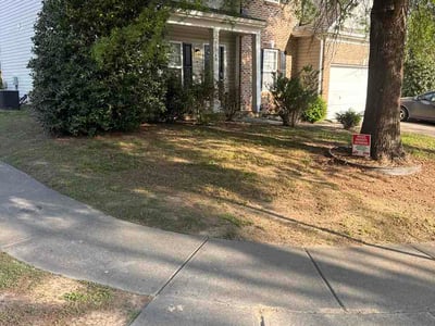 Lawn care service in Charlotte, 28278
