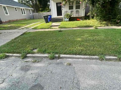 Lawn care service in Norfolk, 23508