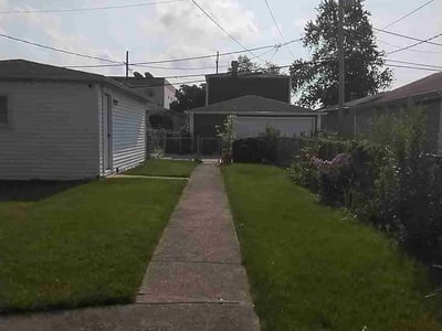 Lawn care service in River Grove, 60171