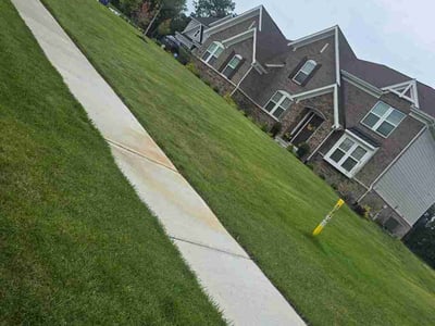 Lawn care service in Avon, 46123