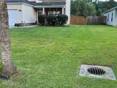 Lawn care service in Bloomingdale, 31302