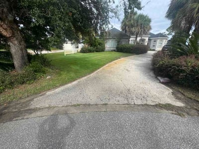 Lawn care service in Santa Rosa Beach, 32459
