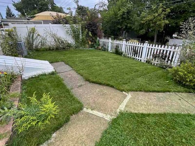Lawn care service in Milwaukee, 53228
