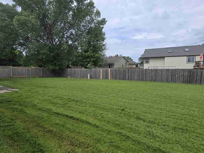 Lawn care service in Wichita, 67226