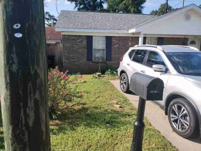 Lawn care service in Pensacola, 32503