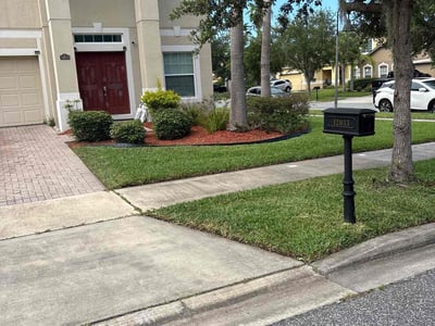 Lawn care service in Orlando, 32832