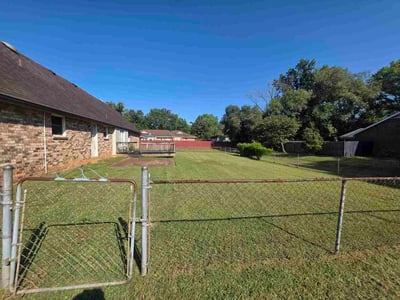 Lawn care service in Smyrna, 37167