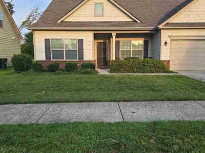 Lawn care service in Concord, 28027