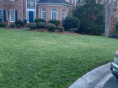 Lawn care service in Charlotte, 28277