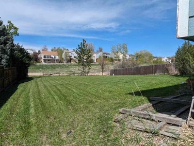 Lawn care service in Centennial, 80015