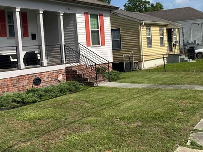 Lawn care service in New Orleans, 70122