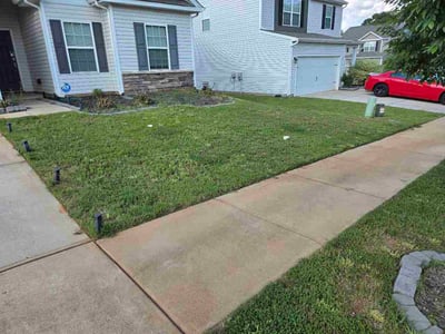 Lawn care service in Charlotte, 28215