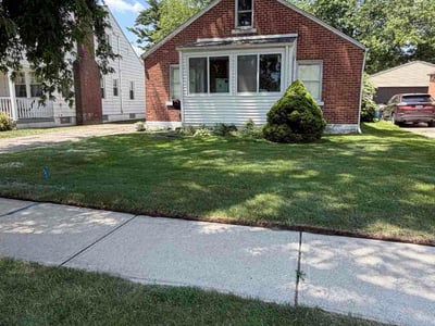 Lawn care service in Redford Township, 48240