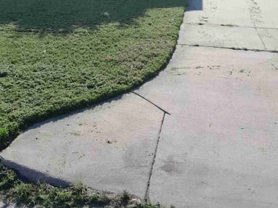 Lawn care service in Park City, 67219