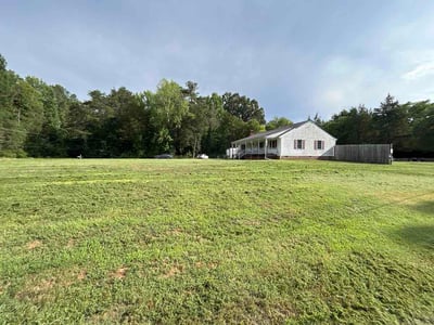 Lawn care service in Manakin-Sabot, 23103