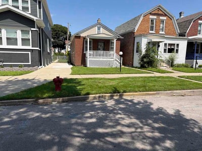 Lawn care service in Chicago, 60619