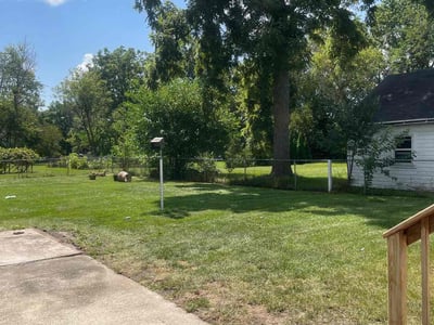 Lawn care service in Beloit, 53511