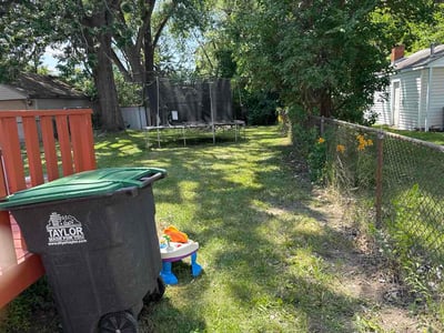 Lawn care service in Taylor, 48180
