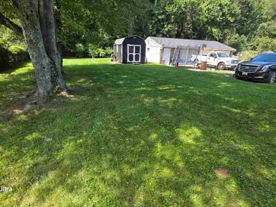 Lawn care service in Brandywine, 20613