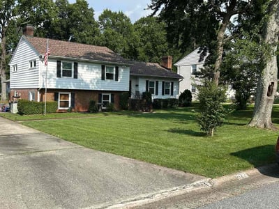 Lawn care service in Greensboro, 27410