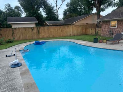 Lawn care service in Houston, 77092