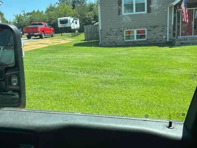 Lawn care service in Chattanooga, 37421