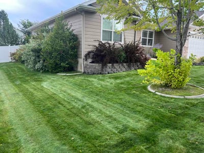 Lawn care service in Helena, 59602