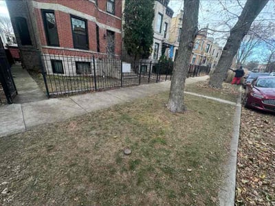 Lawn care service in Chicago, 60647