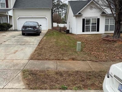Lawn care service in Charlotte, 28262